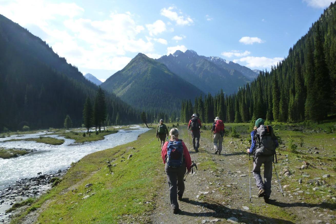 Trekking Kyrgyzstan