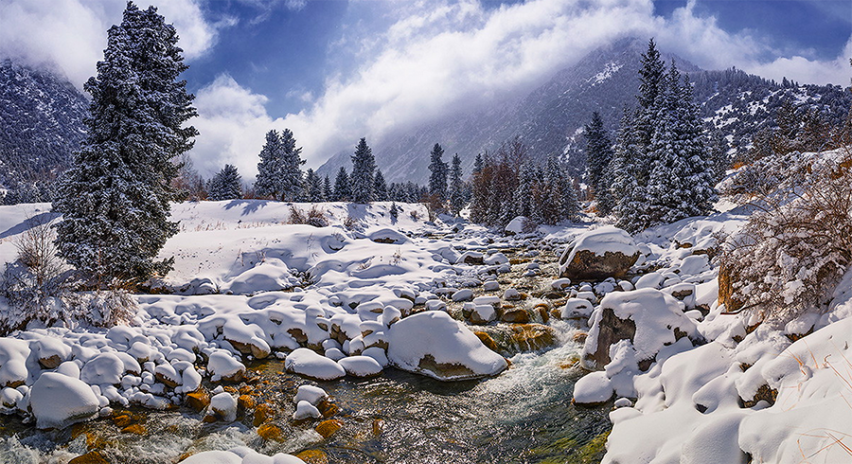 Winter adventure Kyrgyzstan