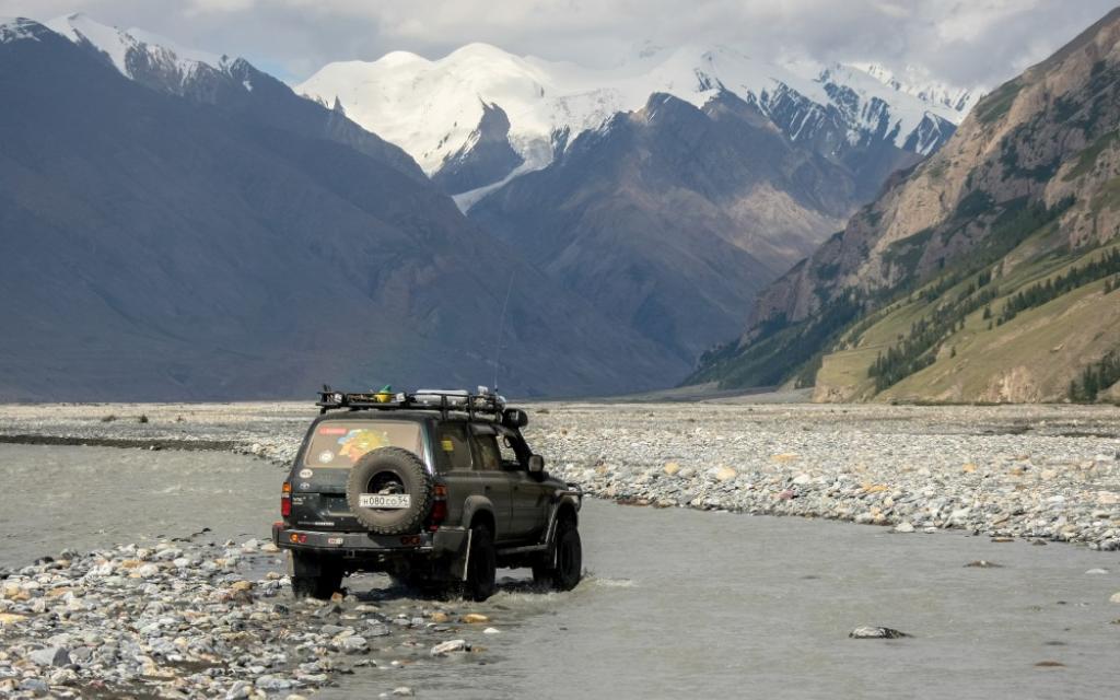 Off-road Kyrgyzstan