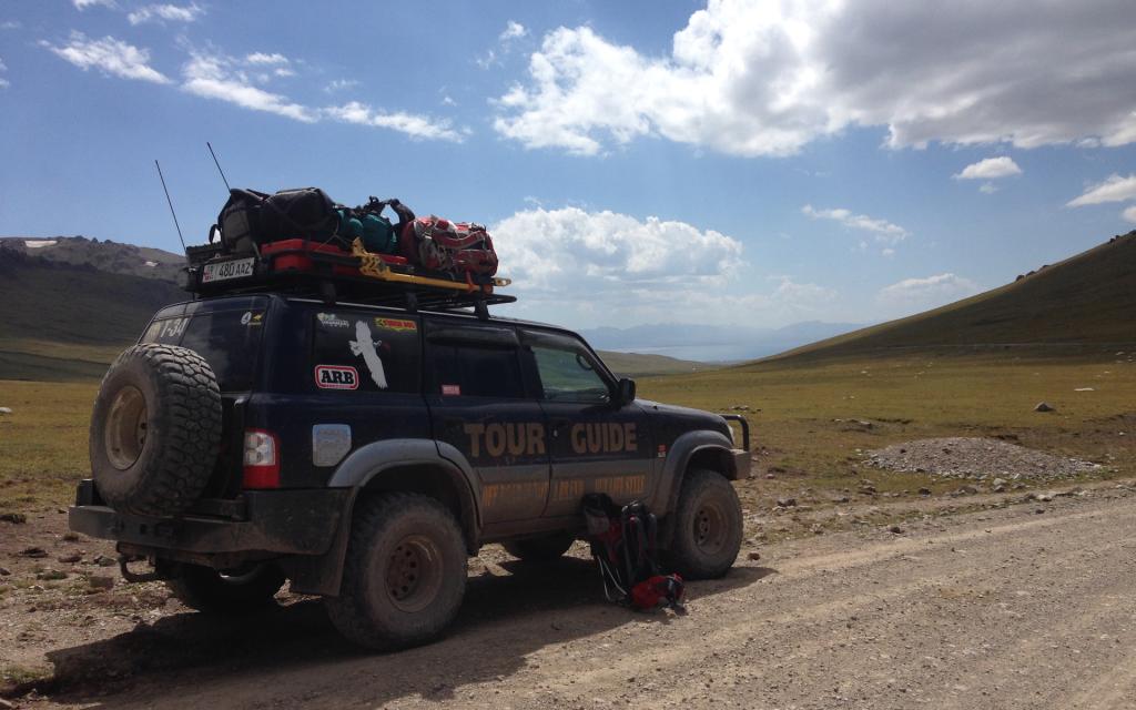 Kalmak-Ashu Pass