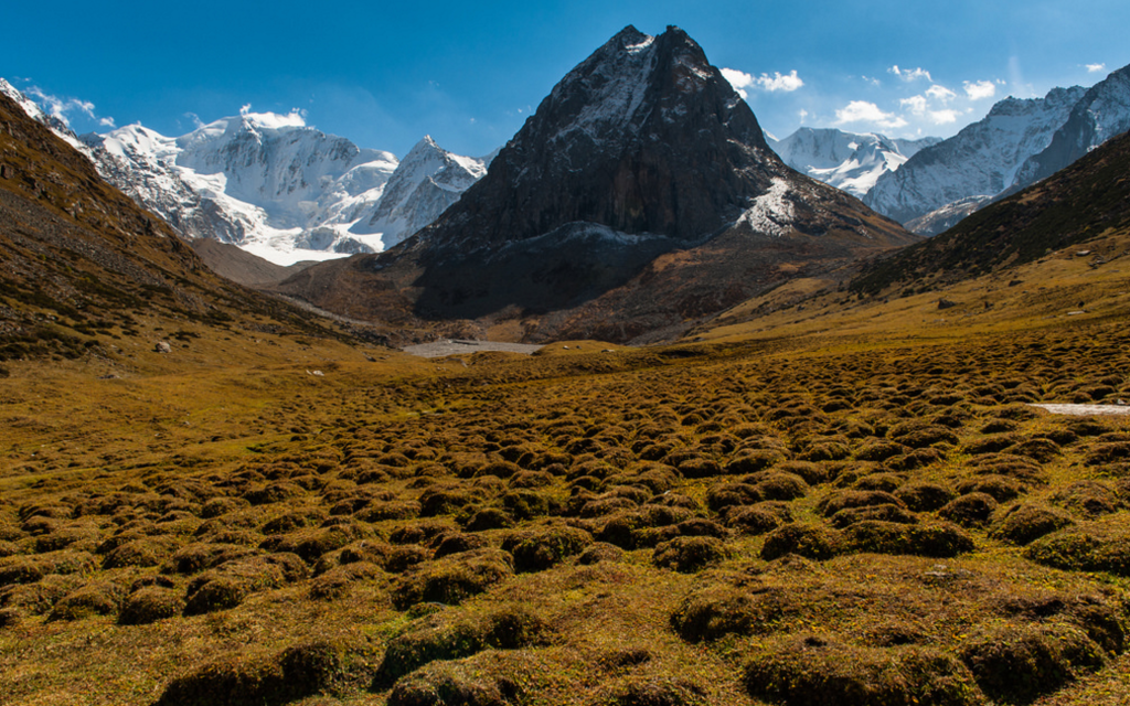 Issyk-Ata Gorge
