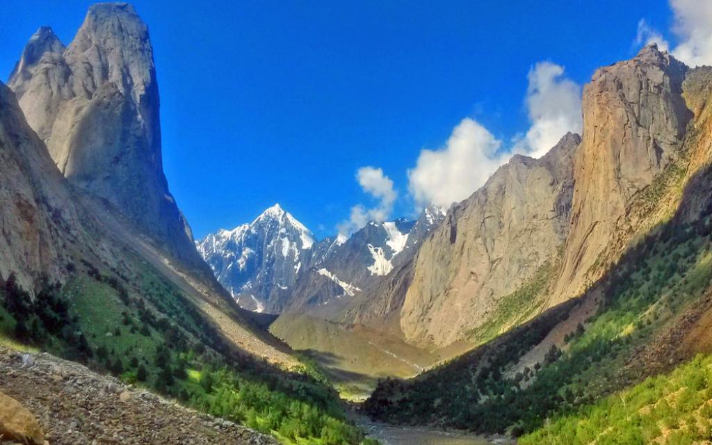Pyramidalny Peak