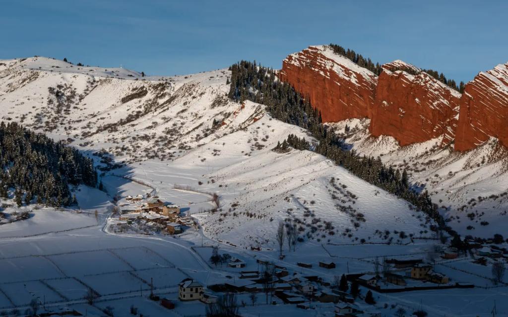 Winter tour around Issyk-Kul Lake