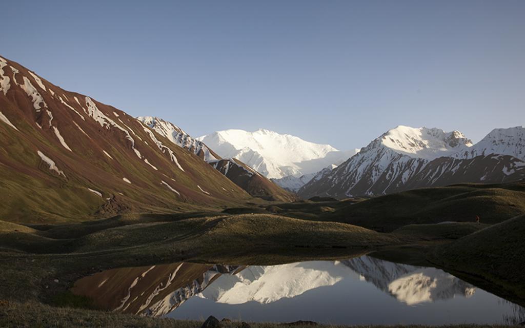 Tulpar-Kol Lake