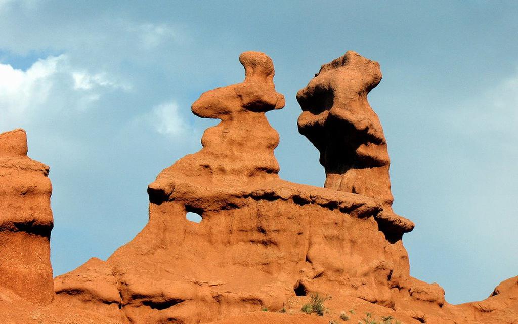 Konorchek Canyons