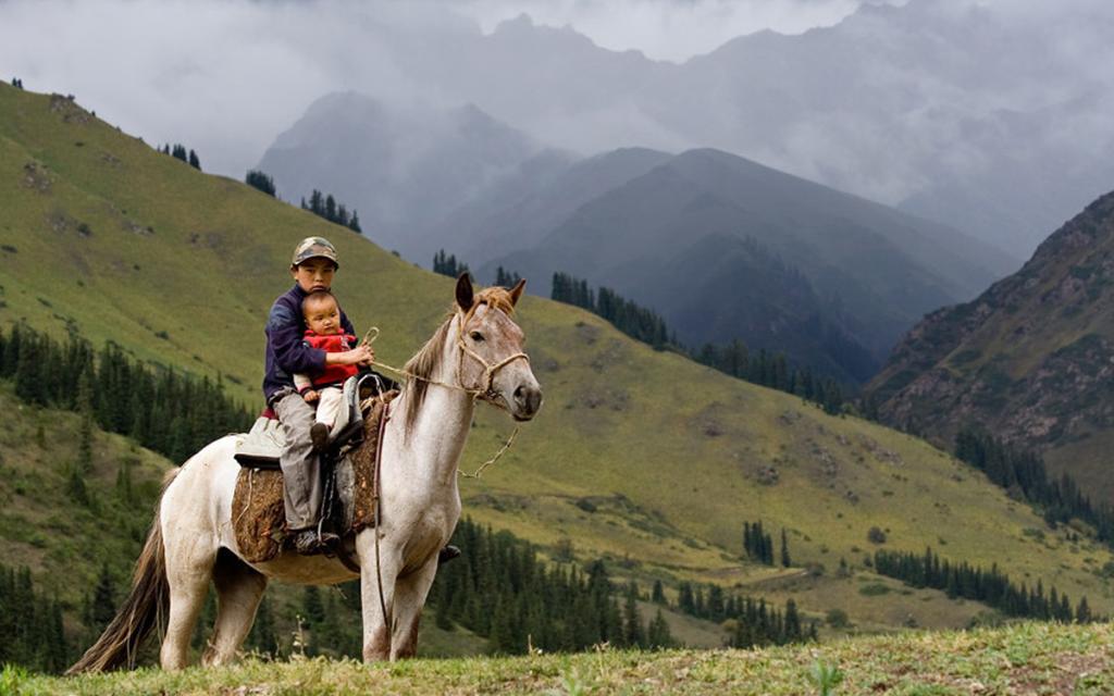 Eki-Naryn Valley