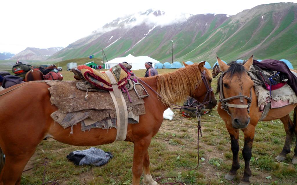 Base camp Achyk-Tash