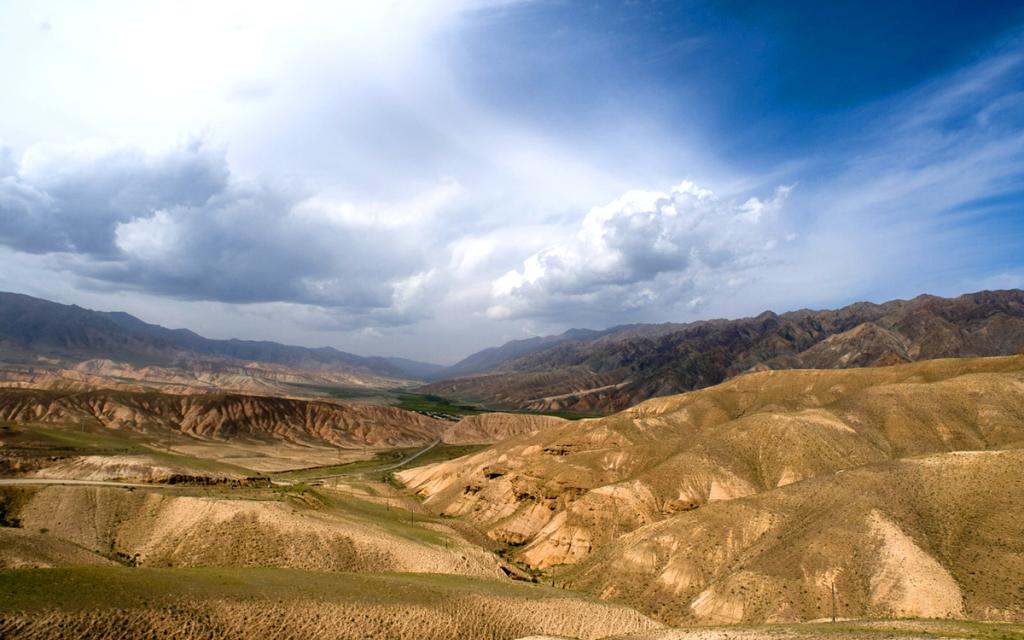 Kalmak-Ashu Pass