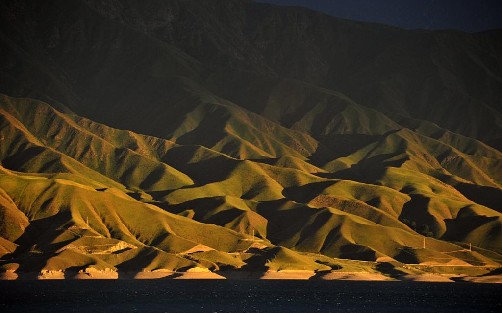Toktogul water reservoir