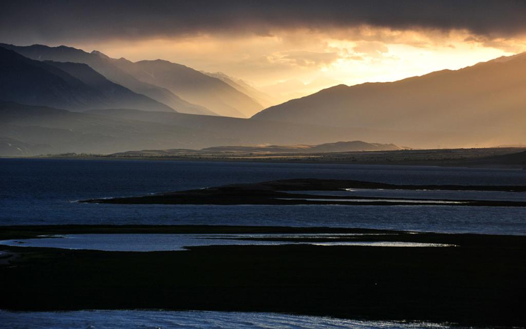 Toktogul water reservoir