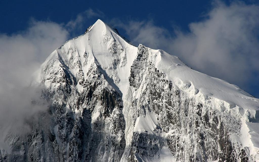 Pyramidalny Peak