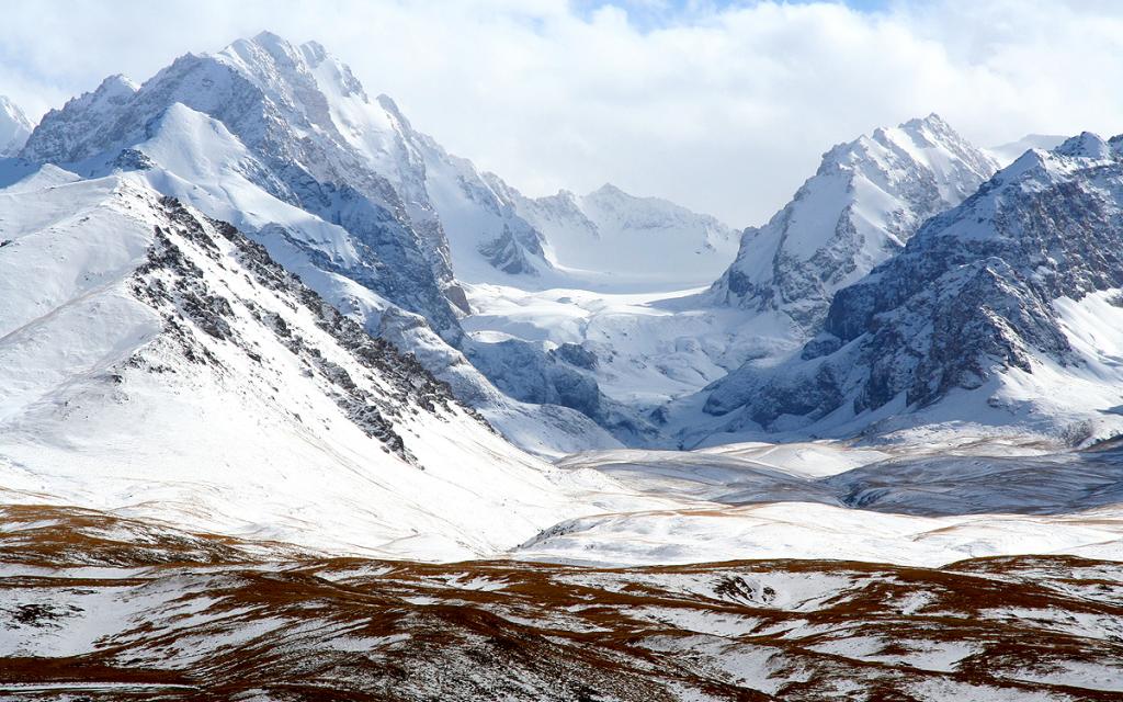 Torugart Pass