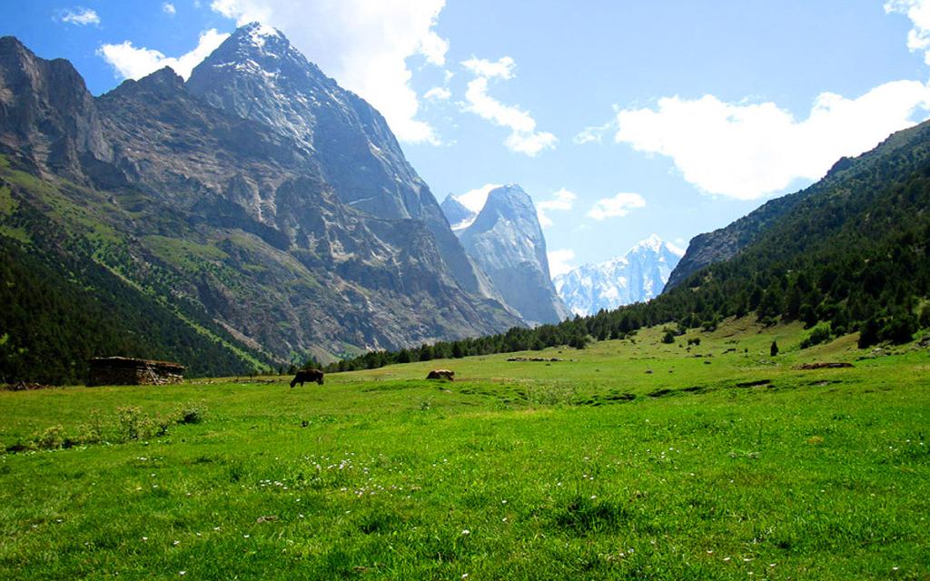 Karavshin Gorge