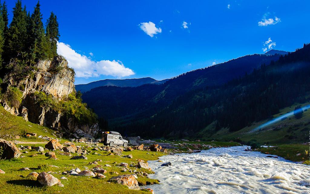 Off-road Kyrgyzstan