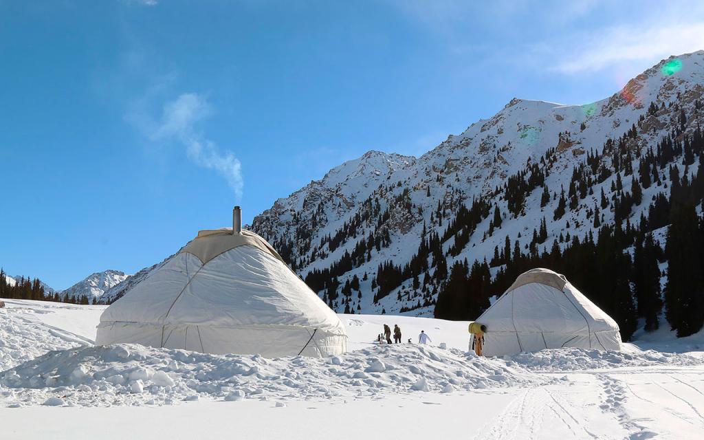 Ski touring in Kyrgyzstan