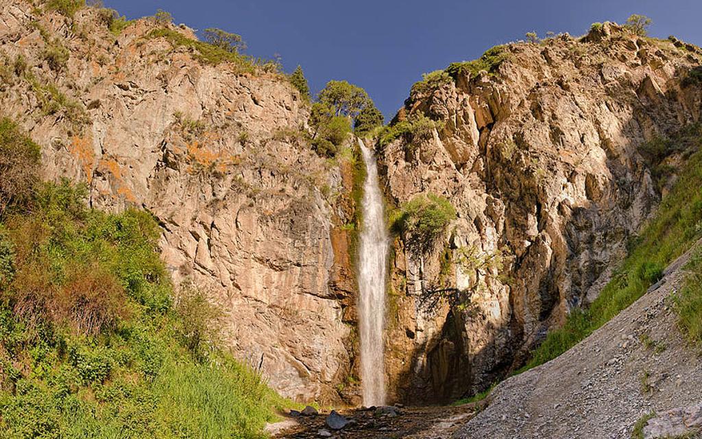 Kegety Waterfall