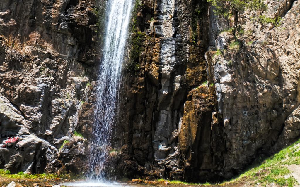 Kegety Waterfall