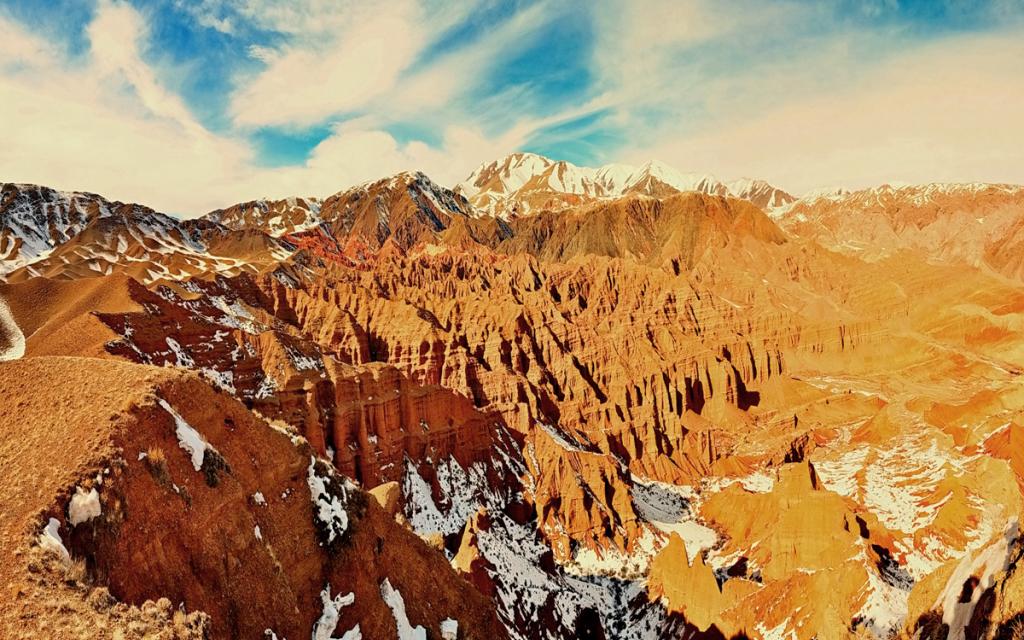 Konorchek Canyons