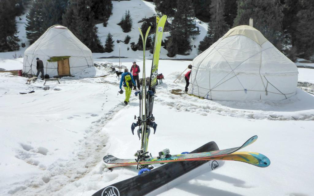 Ski touring in Kyrgyzstan