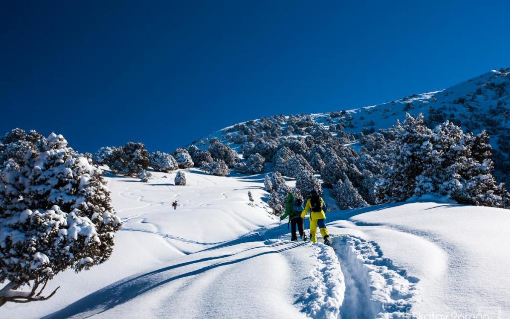 Skiing Kyrgyzstan
