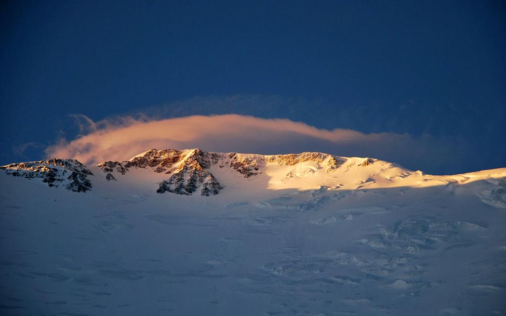 Lenin Peak